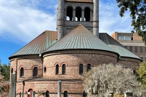 Charleston: Secret Strolls Guided Walking Tour