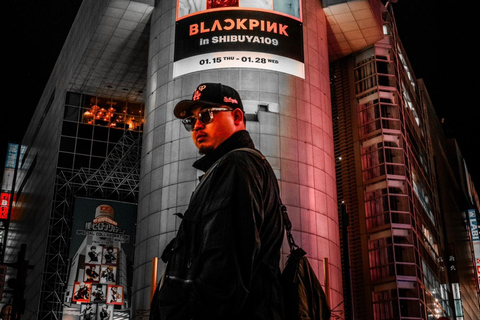 Tokyo: Private Shibuya Neon Lights Photo Tour