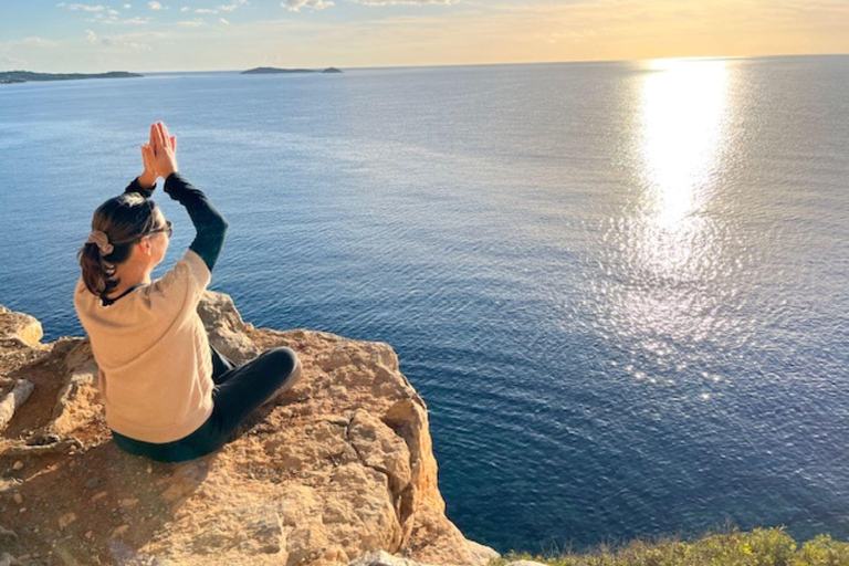 Lanzarote: Yoga classes for relaxtion and inner peace Lanzarote: Private Yoga class for relaxtion and inner peace