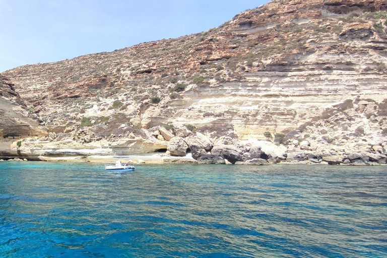 Lampedusa: Luna Celeste Boat Tour with Lunch