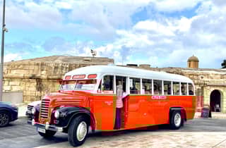 Valletta: Sonntags-Oldtimer-Bus nach Marsaxlokk