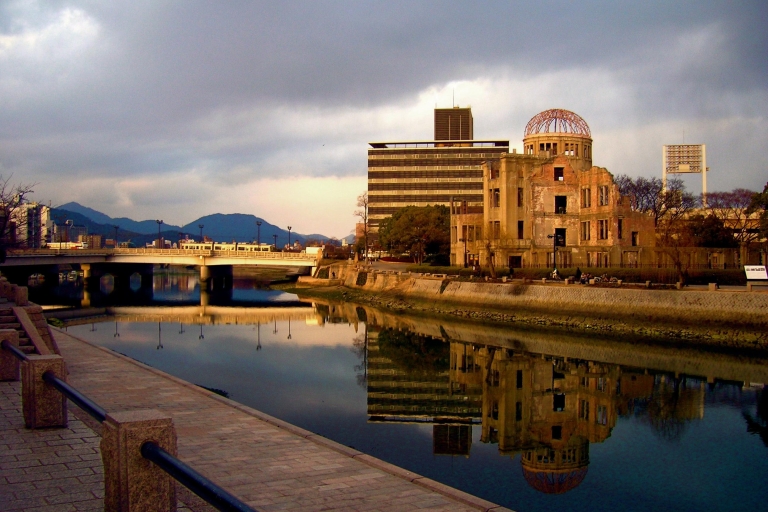 Hiroshima: Audiogids voor het vredesherdenkingspark in HiroshimaHiroshima: Audiogids Hiroshima Vredesherdenkingspark