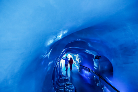 Vanuit Luzern: Titlis halve dag tour - Eeuwige sneeuw & gletsjerVanuit Luzern: Titlis-tour van een halve dag - Eeuwige sneeuw en gletsjer