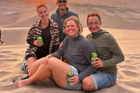 Ica/Huacachina: Buggy 4x4 en las dunas al atardecer + sandsled