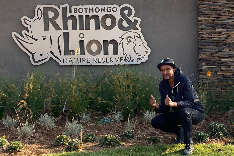 Johannesburg : Safari dans la réserve naturelle des rhinocéros et des lions