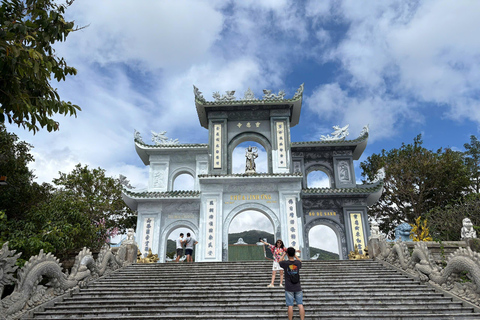 Hoi An: Privat transfer till Hue med fantastiska stoppHoi An: Privat överföring till Hue går rakt utan stopp