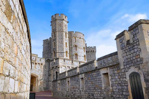 From London: Windsor Castle Private Tour with Driver