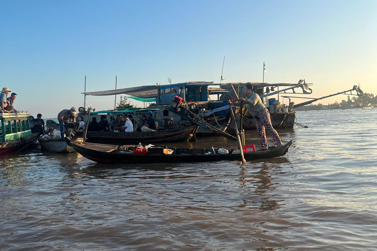 2-Day Mekong Delta Private Tour: Vinh Long, Can Tho &amp; Sa Dec