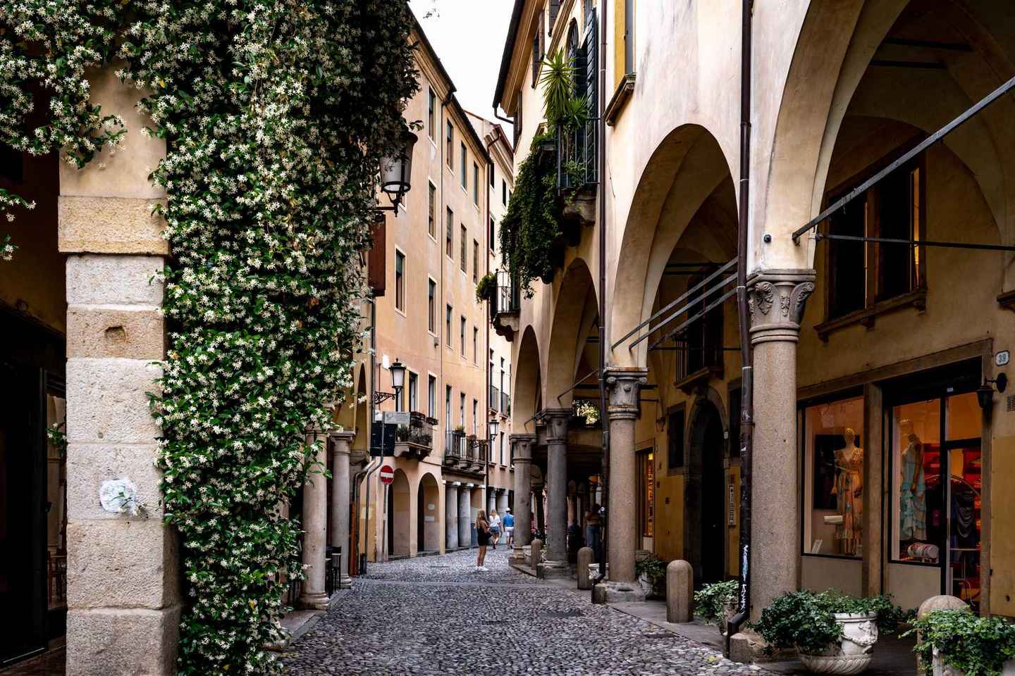 Padua: Jewish Heritage & Ghetto Private Walking Tour - Padua: Jewish Heritage & Ghetto Private Walking Tour
