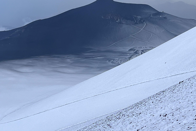 Etna in de winter: excursie naar 3000 meter met kabelbaan en gids