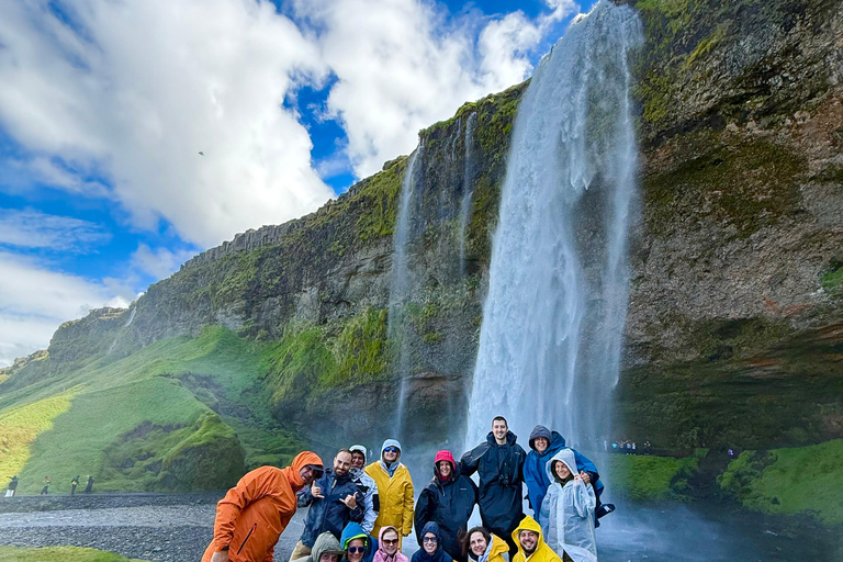 Iceland: 8-Day Ring Road Campervan Guided Tour