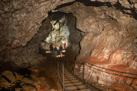 Snæfellsnes: Vatnshellir Lava Cave Tour