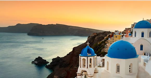 Santorini Private 3H Tour: Oia, Secret View & Black Beach