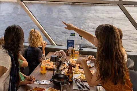 Stockholm: Kombinierte Party-Kreuzfahrt + Kneipentour