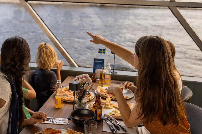 Estocolmo: Crucero por la ciudad con pizza frescaCrucero con pizza vegana Funghi recién hecha