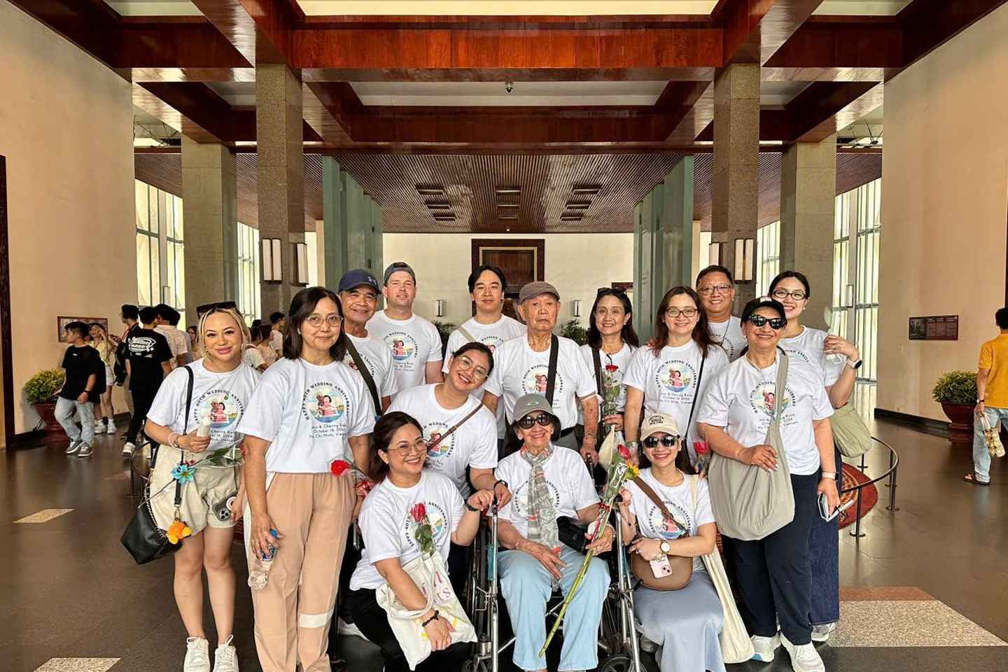 Ho Chi Minh City: Historical Journey Guided Tour in Saigon - Join-in Tour (English)