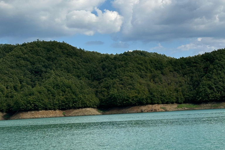 De Tirana: Lago Bovilla e caminhada na montanha Gamti