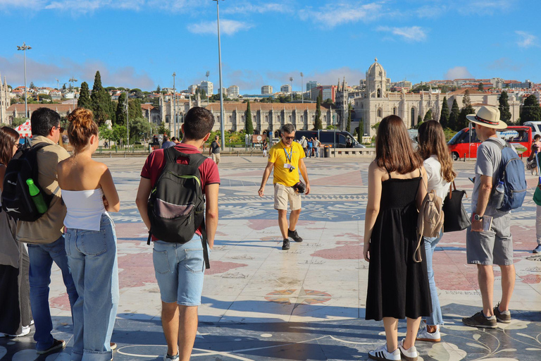 The Best Guiding visit to Jeronimos & Tiket included Jeronimos Guiding & Ticket Included