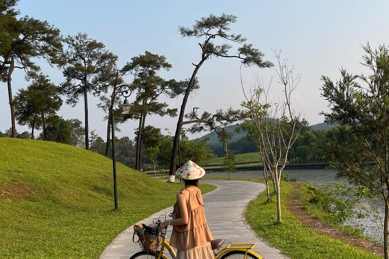 Hue: Royal Tombs Tour with Thuy Xuan Incense Village Visit 3 Royal Tombs: Minh Mang-Khai Dinh-Tu Duc & Incence Village