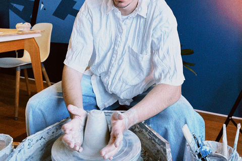 Antalya: Pottery Wheel Workshop - Shape Clay with Your Hands FOR FOREIGN GUESTS 1.5h (Without Firing - Quick Experience)