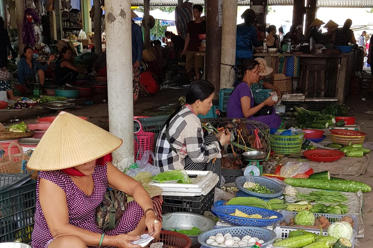 Hue: Thanh Toan Village och det lokala livet Tur med scooter