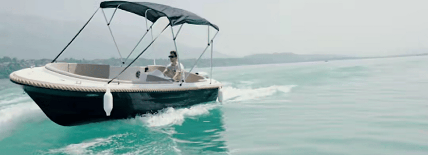 Sète : découverte du bassin de thau et de sa plage en bateau sans permis