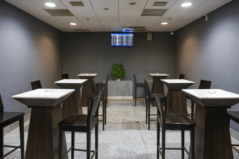 Hanoi: Międzynarodowe lotnisko Noi Bai Dostęp do saloniku SH Premium LoungeOdloty międzynarodowe T2: Salonik SH Premium Lounge Ha Noi