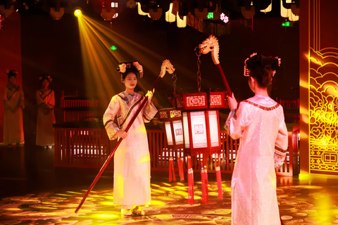 Shenyang: Manchu BanJin Feast with Live Performances Blue Seat（Regular）Meal+Costume+Makeup（ 2 days in advance）