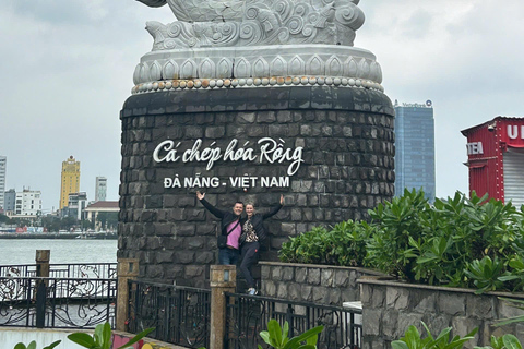 Crociera di Da Nang sul fiume Hàn e tour privato della cittàTour in auto privata