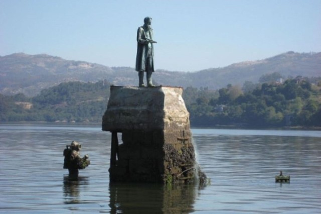 Visit San Simón Island Excursion in Vigo, Galicia, Spain