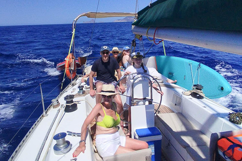 Palma: Private Half-Day Sailing Trip with Tapas & Drinks Shared sailing boat Tour - Snacks and soft drinks included