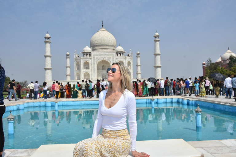 De Delhi: Excursão de um dia ao Taj Mahal e ao Forte de Agra com comboioComboio de 1ª classe com carruagem, guia, ingresso e almoço 5 estrelas