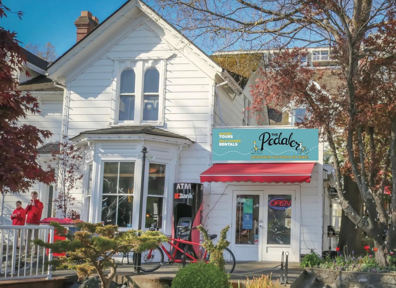 Victoria City Highlights Bike Tour - Castle Hoods & Legends
