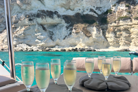 Cagliari: Catamaran Tour, Swimming, Snorkeling, & Prosecco Cagliari: Sailing Tour with Snorkeling and a Prosecco Toast