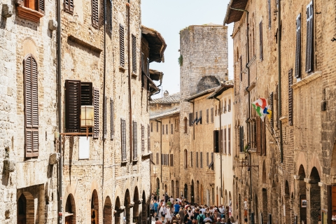 Desde Florencia: tour Toscana y almuerzo en bodega ChiantiTour en grupo con almuerzo y vino, y entrada torre inclinada