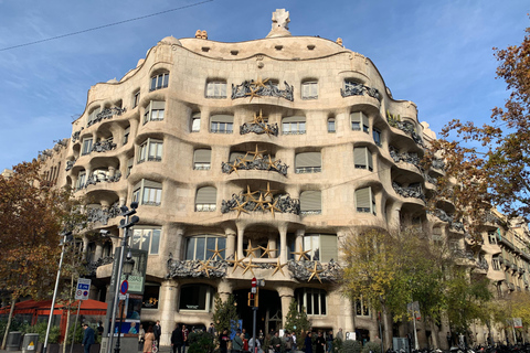 Barcelona Bike Tour: All the Highlights, Zero Stress City UA