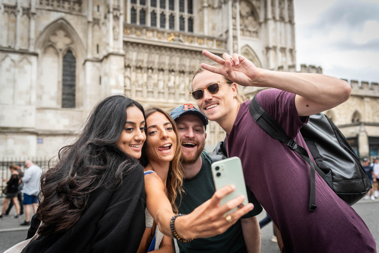 London: Big Ben, Churchill War Rooms & Buck'ham Palace Tour