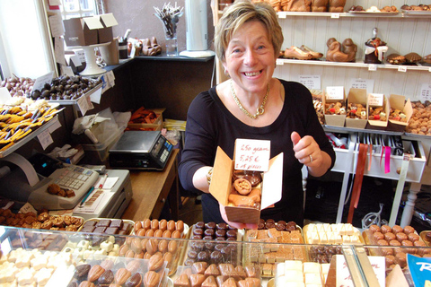 From Paris: Bruges Gourmet & Chocolate Day Tour