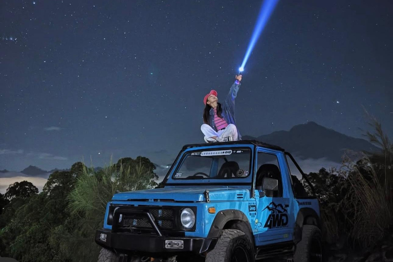 Esperienza in jeep o trekking all'alba sul Monte Batur + colazioneMonte Batur: escursione all'alba con colazione (punto d'incontro)