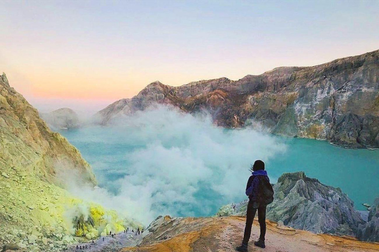 Von Yogyakarta aus: Tumpak Sewu-Bromo-Ijen 4D3N Geführte TourAblegen im Hafen von Ketapang