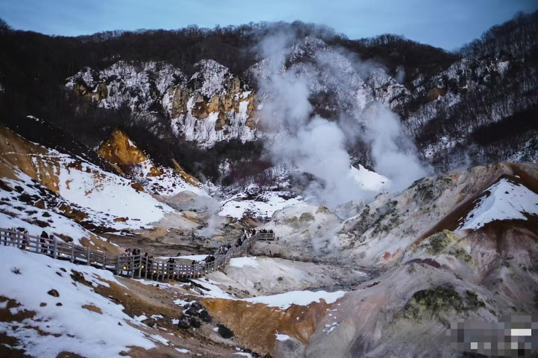 Sapporo: 4-Day Hakodate, Lake Toya, & Noboribetsu Tour