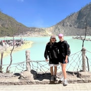 White Crater, Hot Spring & Tea Fields All-Inclusive Day Trip