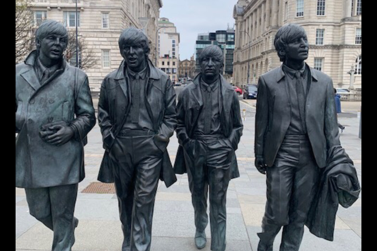 Beatles Stadtführungen mit dem Taxi: private Tour zu den Beatles-Locations