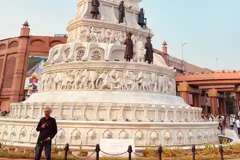 Amritsar: Golden Temple, Jallianwala Bagh & Partition Museum