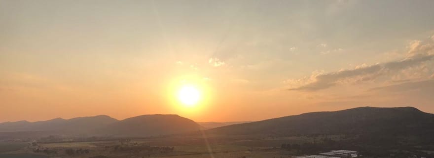 Harare: Art Galleries and Wine Tasting Tour