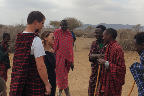 Maasai Boma Kulturerlebnis mit Mittagessen & GetränkenMaasai Boma-Abenteuer