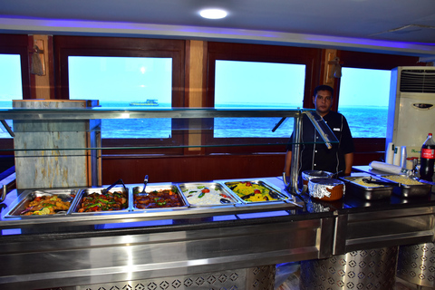 Hurghada: Luxury Catamaran Semi Submarine & Island & Sunset Luxury Catamaran Island With Private Transfer