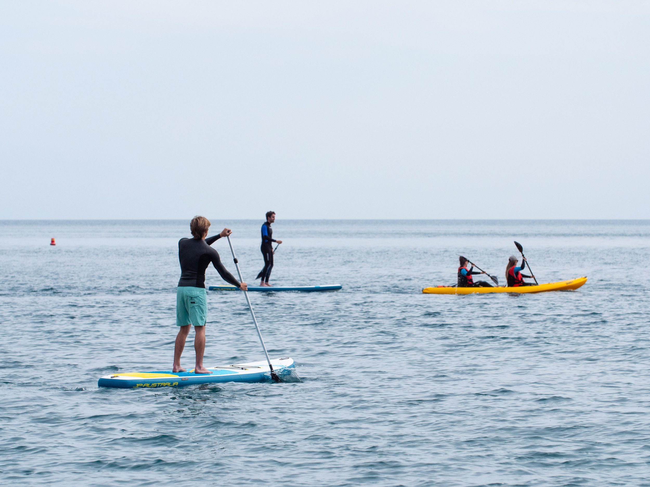 Sestri Levante: Stand Up Paddle zwischen Felsen und kristallklaren Gewässern