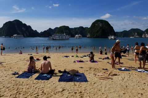 Från Hanoi: Halong Bay dagstur med grotta, ö och kajak