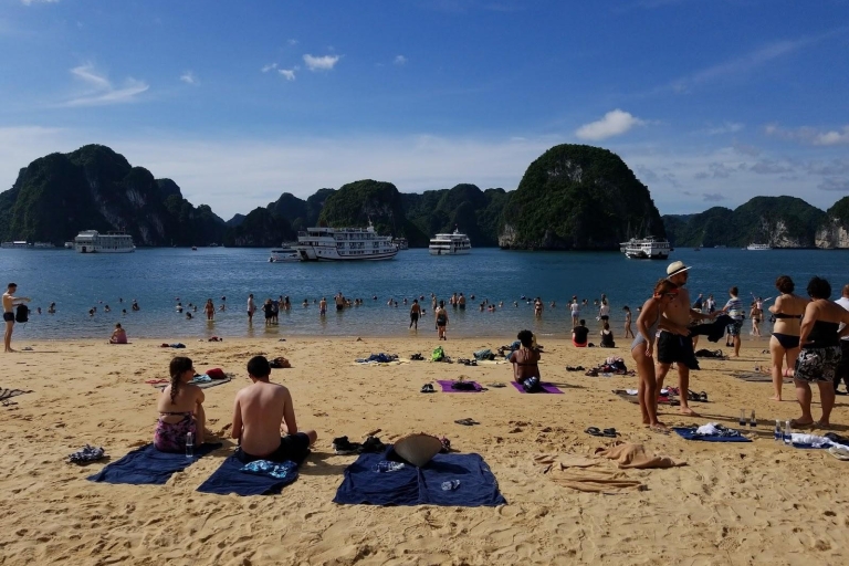 Z Hanoi: 1-dniowa wycieczka do Zatoki Halong: jaskinia, wyspa, kajak